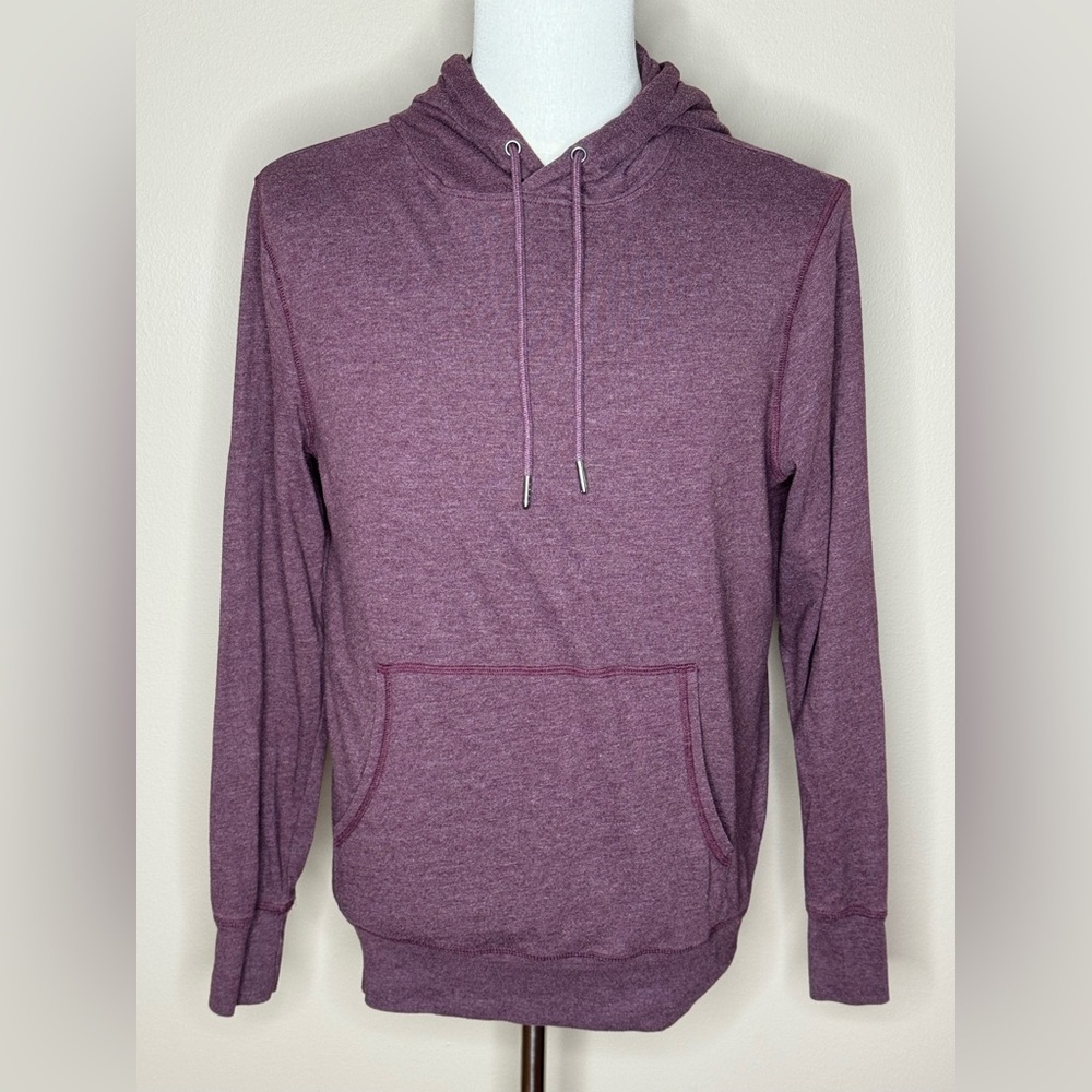 Amazon Essentials mens long sleeve red hooded sweatshirt size medium.